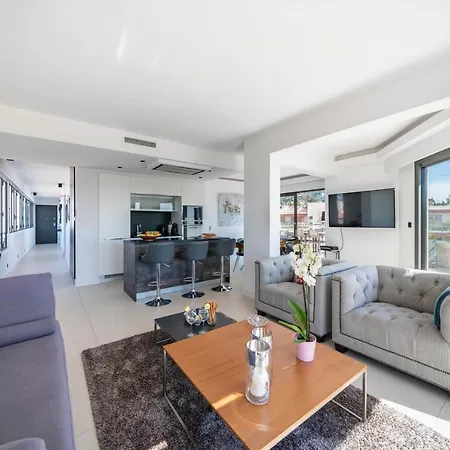 Centre Dernier Etage Апартаменты Канны