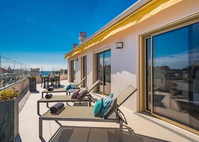 Centre Dernier Etage Daire Cannes