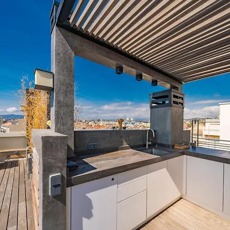Apartment Centre Dernier Etage *